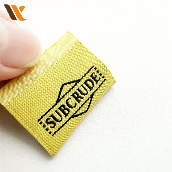 Custom Middle Fold Woven Label For Clothes 6